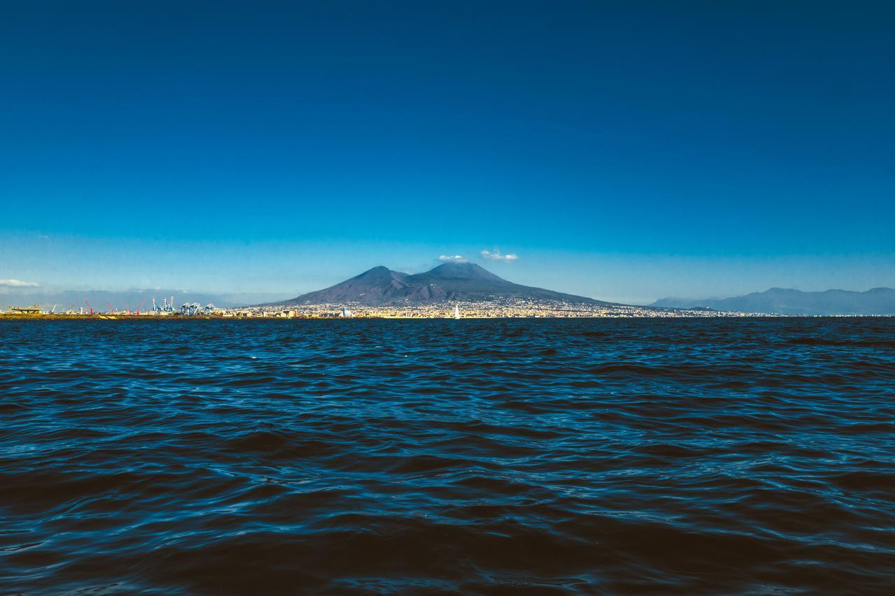 Art Suite Nel Cuore Di Napoli المظهر الخارجي الصورة